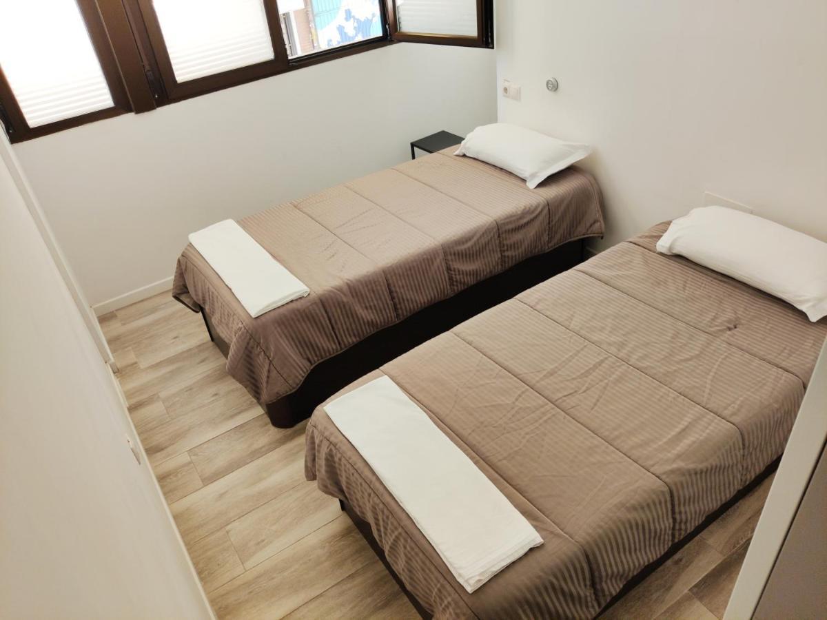 Hostel Palafox 23 Madrid Exteriér fotografie